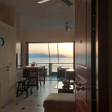 Loutraki Bay Lejlighed Eksteriør billede