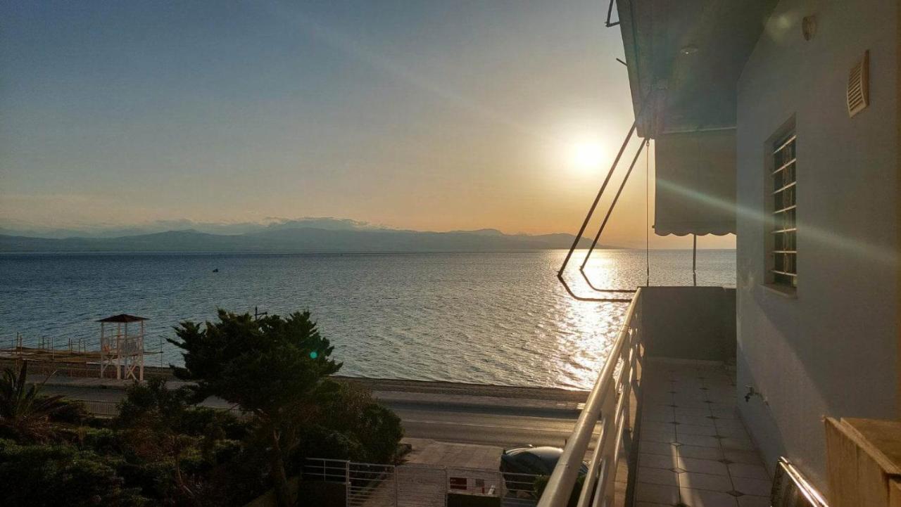 Loutraki Bay Lejlighed Eksteriør billede